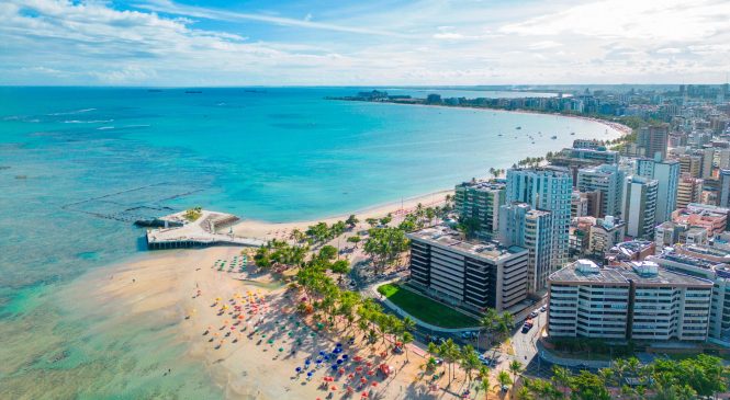 Alagoas é o 4º estado mais acolhedor do país, segundo pesquisa de plataforma de hospedagens