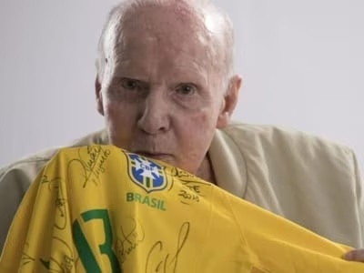 Lenda do futebol brasileiro, Zagallo morre aos 92 anos