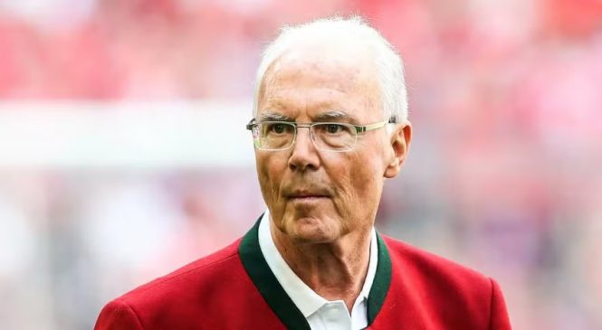 Franz Beckenbauer, lenda do futebol mundial, morre aos 78 anos