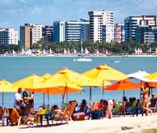 IMA aponta que mais da metade das praias de Maceió estão impróprias para banho