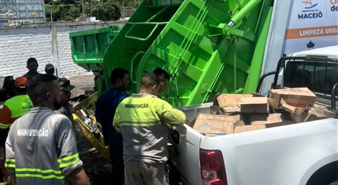 Vigilância Sanitária apreende 300 kg de alimentos e bebidas estragadas em distribuidora