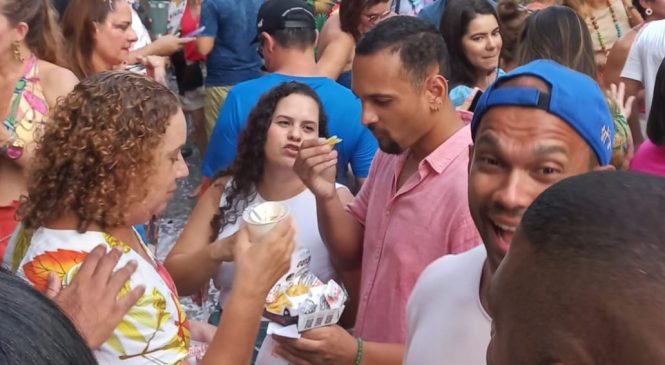 Vídeo:Festa do Mungunzá do Pinto da Madrugada eleva animação do folião em Jaraguá