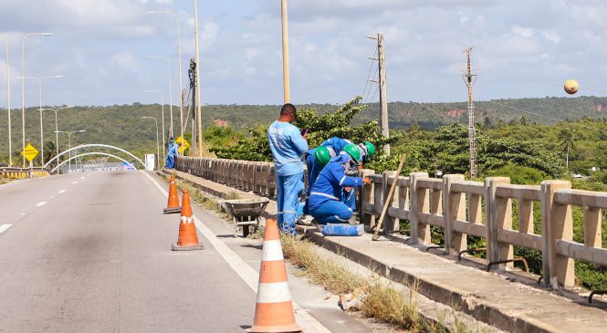 Ponte Divaldo Suruagy passa por revitalização