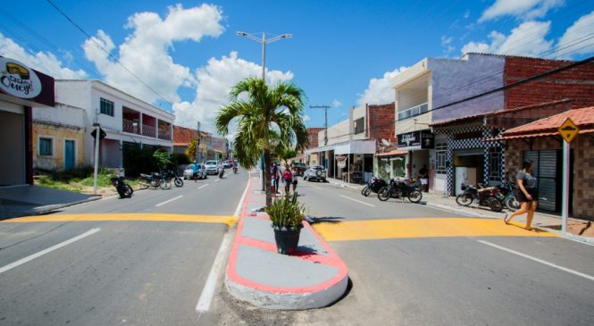 Governo de Alagoas entrega obras de pavimentação e barragens em Pariconha