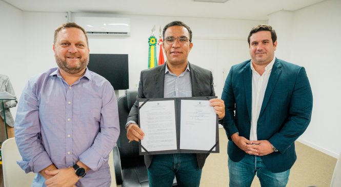 Governo de Alagoas assina termo de transferência de obras para Águas do Sertão