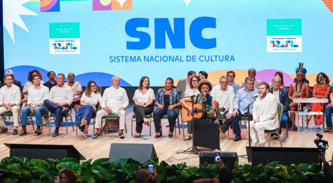 Lula sanciona o “SUS da Cultura”, que define a gestão do setor no país