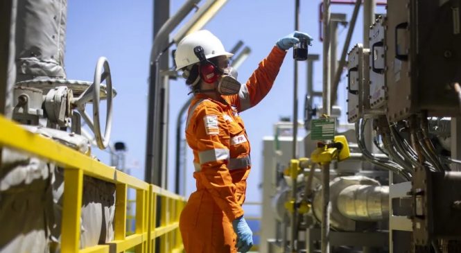 Setor de Petroquímica deve gerar 300 mil empregos nos próximos anos