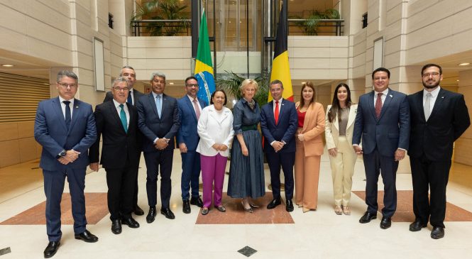 Dantas destaca em reunião com a União Europeia vocação turística de Alagoas