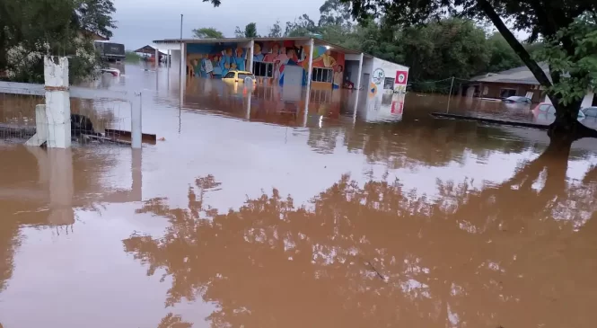 Estragos das chuvas já atingiram 85% dos municípios gaúchos