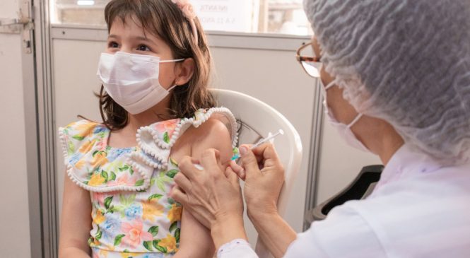 Especialista alerta para a baixa cobertura vacinal infantil contra a Covid-19 em Maceió