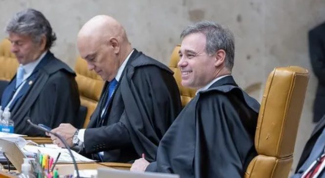 O “terrivelmente evangélico”André Mendonça é eleito presidente do TSE