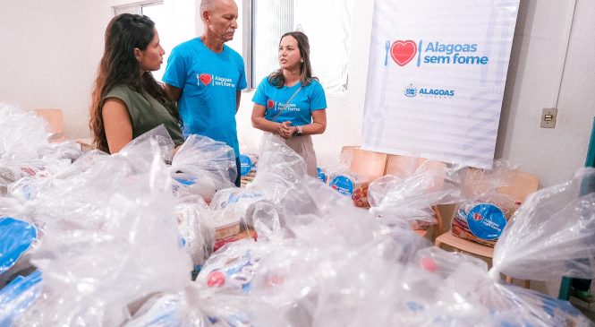 Alagoas Sem Fome beneficia centro espírita com aproximadamente meia tonelada de alimentos