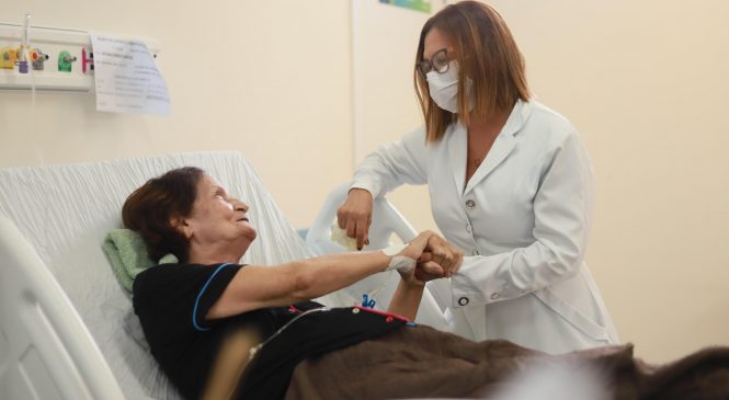 Hospital Metropolitano de Alagoas realiza primeira cirurgia de câncer de mama por meio do Plano Emergencial de Oncologia