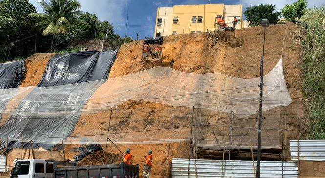 Prefeitura de Maceió inicia obra de contenção definitiva em mais uma encosta