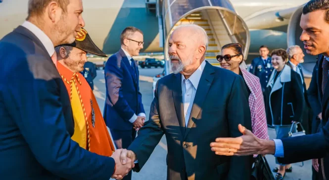 Lula: não há decisão sobre permanência do ministro das Comunicações
