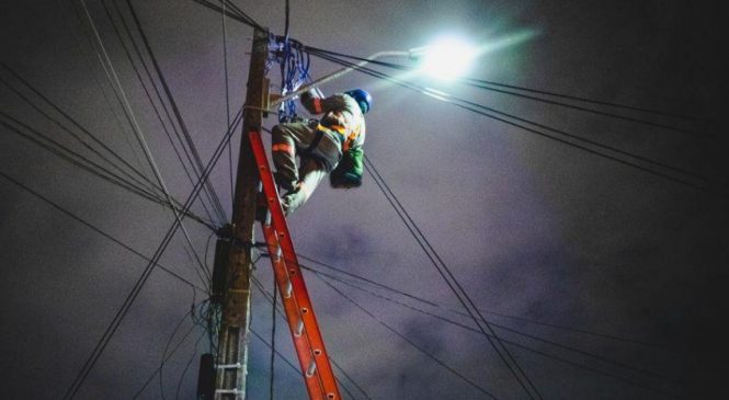 Iluminação pública de Maceió recebe mais de quatro mil manutenções em maio