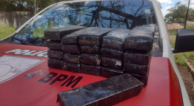 Polícia Militar encontra quase 15 quilos de drogas enterrados em mata no Clima Bom