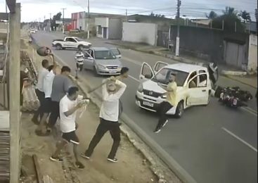 Vídeo: Torcedores do CSA sofrem emboscada e são espancados