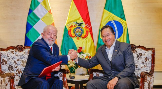 “Não existe saída individual na América do Sul”, diz Lula na Bolívia