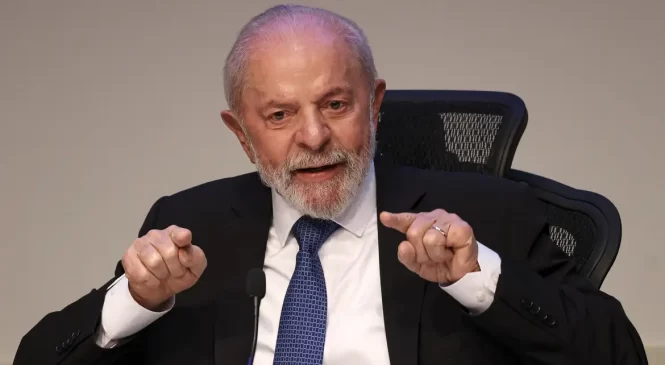 Lula chama ‘bando de imbecis’ defensores de privatização da Petrobras