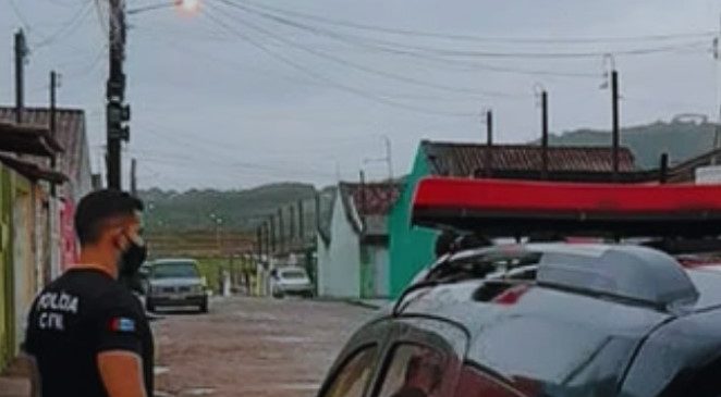 Polícia Civil prende suspeito de feminicídio contra companheira em Arapiraca