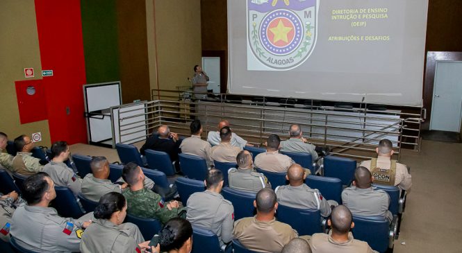 PM-AL inicia nova turma do Curso Policial de Capacitação Aquática