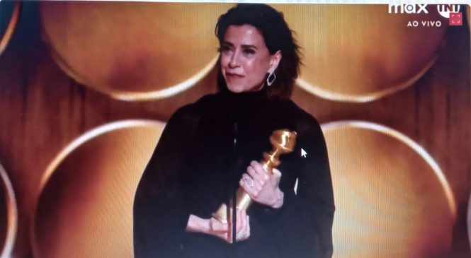 Fernanda Torres dedica prêmio Globo de Ouro a mãe Fernanda Montenegro